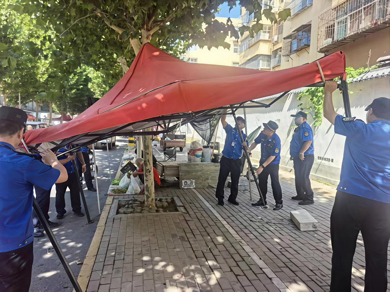 区城市管理局强化夏季市容环境秩序整治推进城市人居环境持续提升 区城市管理局强化夏季市容环境秩序整治推进城市人居环境持续提升