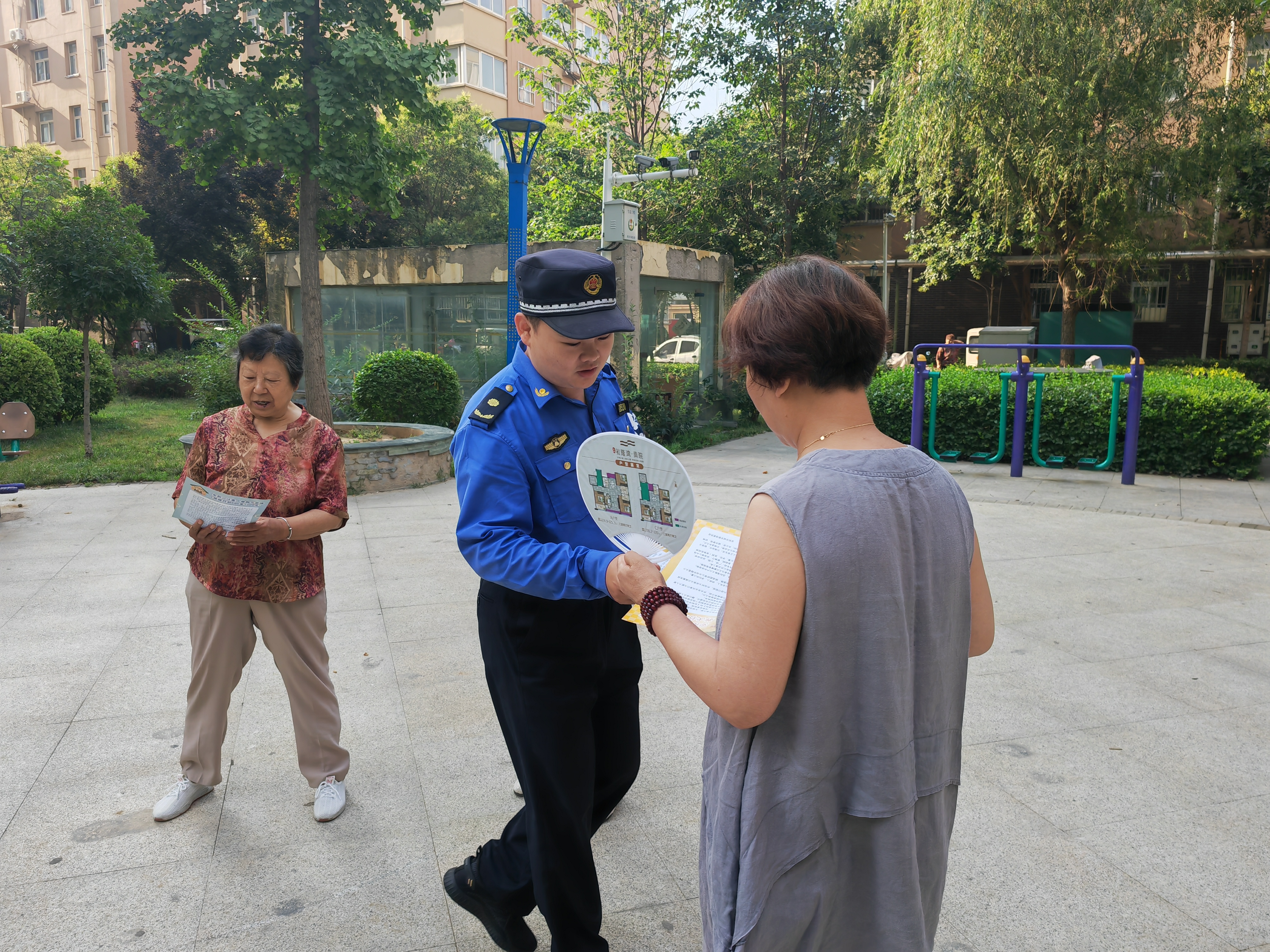 区城市管理局强化夏季市容环境秩序整治推进城市人居环境持续提升 区城市管理局强化夏季市容环境秩序整治推进城市人居环境持续提升