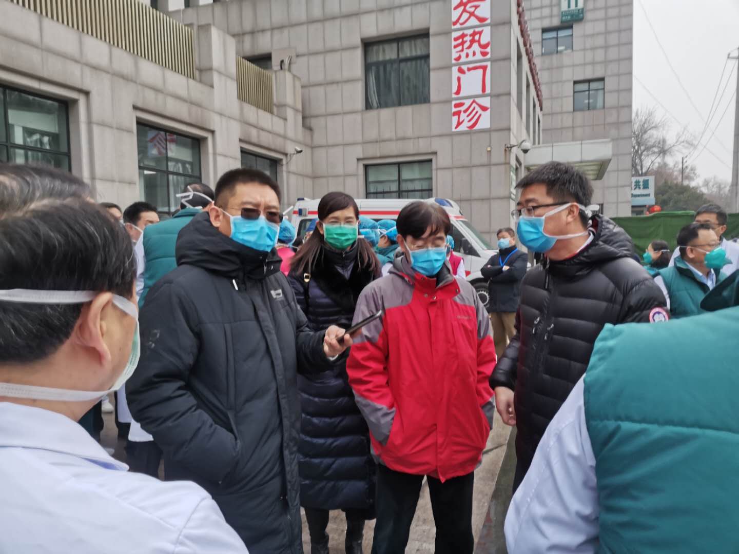 董薇同志深入医疗机构指导院前诊疗工作