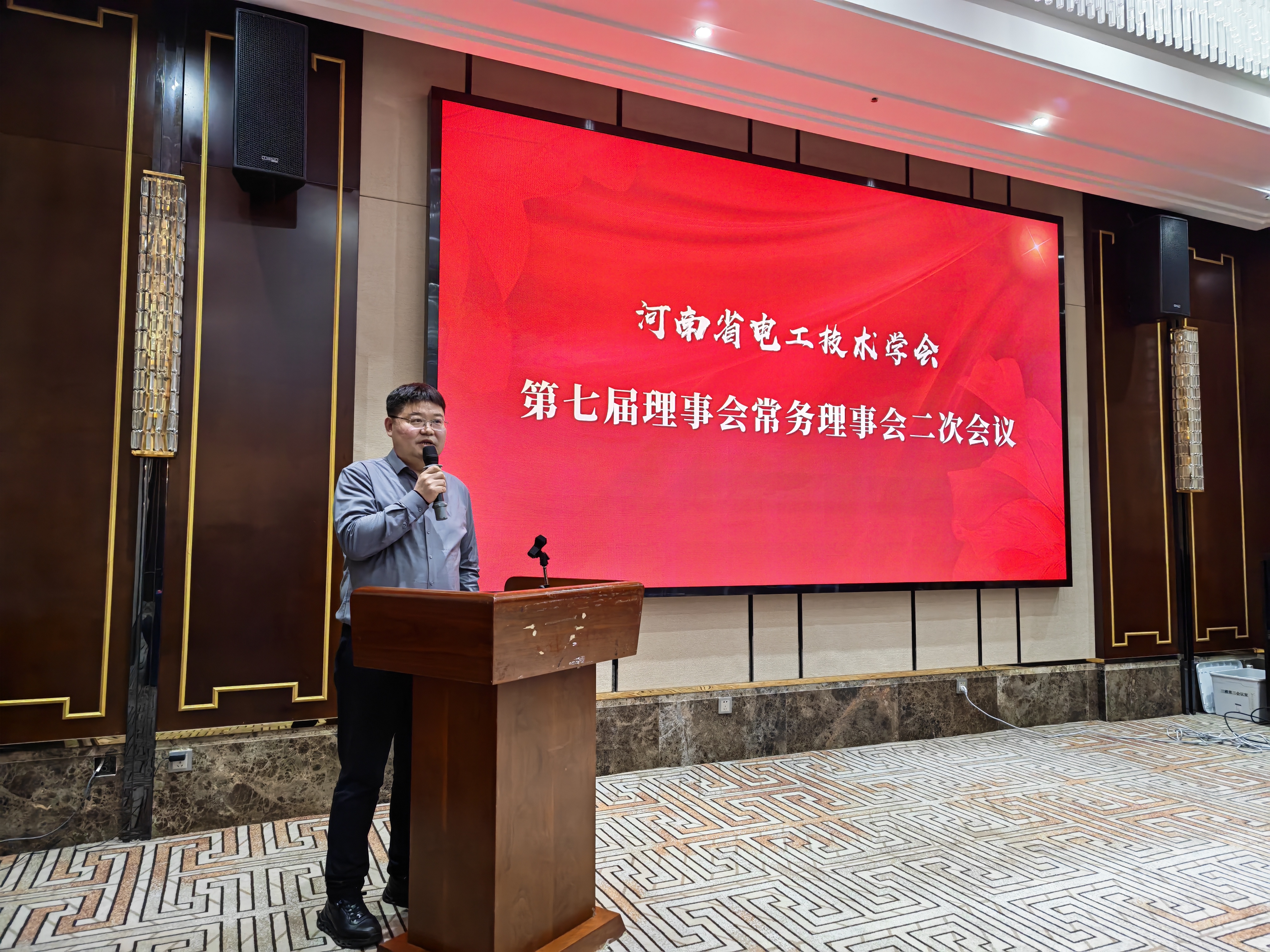 19353664165492335 2.jpg