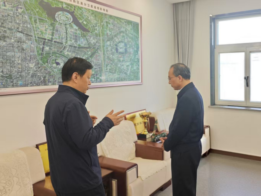 尹洪斌到省兵工学会调研指导