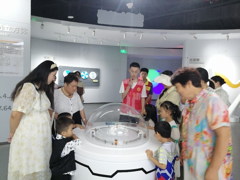 137881480_副本.jpg