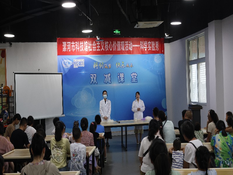 1904429222_副本.jpg