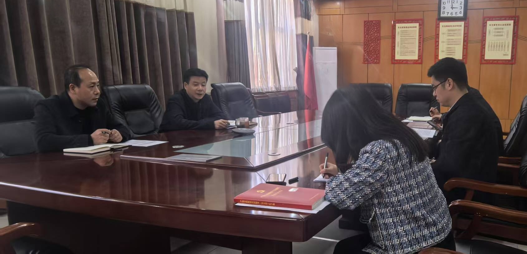 省科協(xié)組織人事部黨支部召開深入貫徹中央八項規(guī)定精神學(xué)習(xí)教育部署會