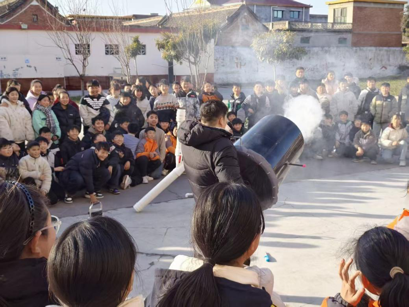 37803233550578384 科技领航 青春飞扬——科普进校园活动走进峪河镇第二民族学校33.png