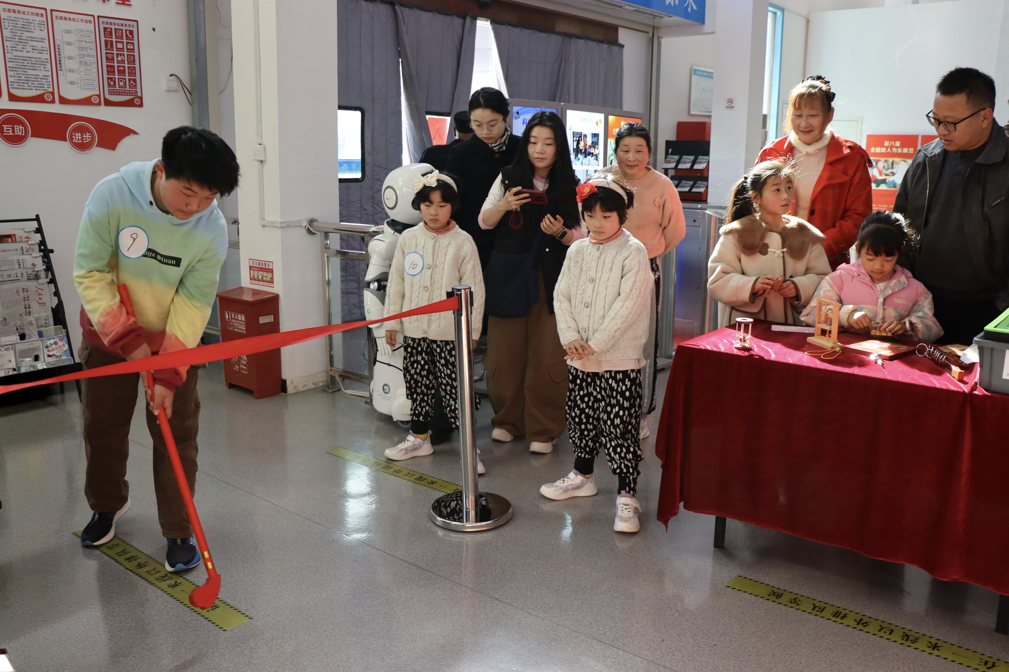 1676635580386051 1676635580386051