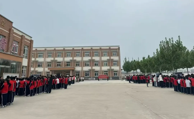 11新乡县科学家精神主题巡展走进大召营学校1.png