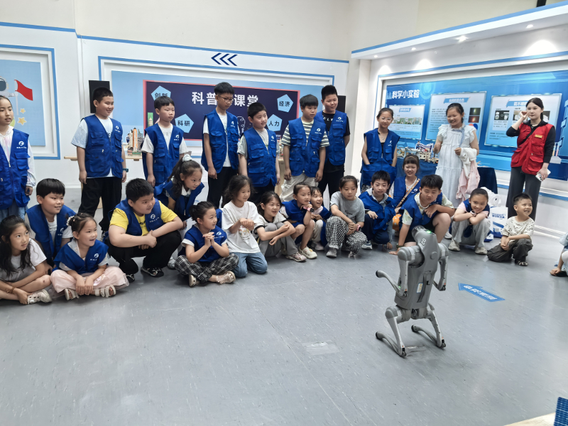 24837887756442833 新乡市科技馆开展全国科技工作者日主题科普活动33.jpg