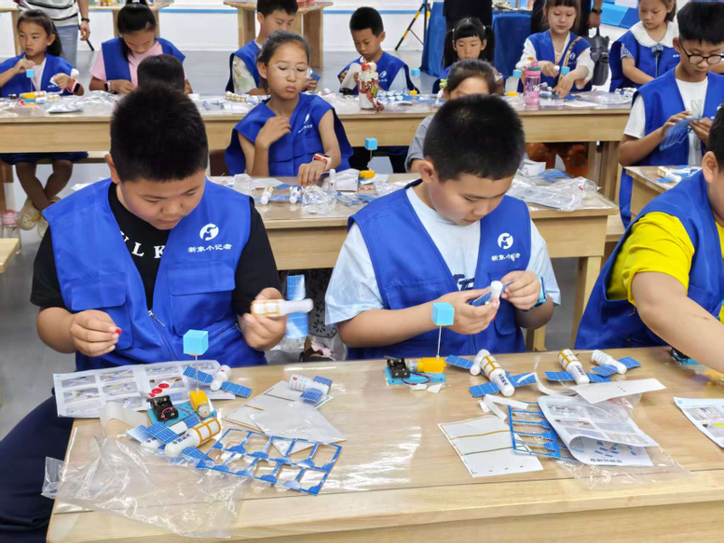 5973041712552166 新乡市科技馆开展全国科技工作者日主题科普活动44.jpg