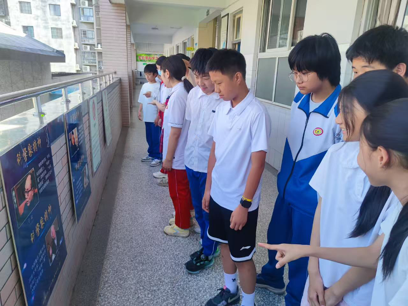 9489881138930848 牧野区科协开展科学家精神主题展进校园活动11.png
