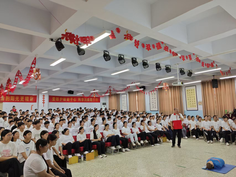 以科普筑安全 以急救护青春——新乡县全国科普月应急救护知识培训走进刘庄中学22.png