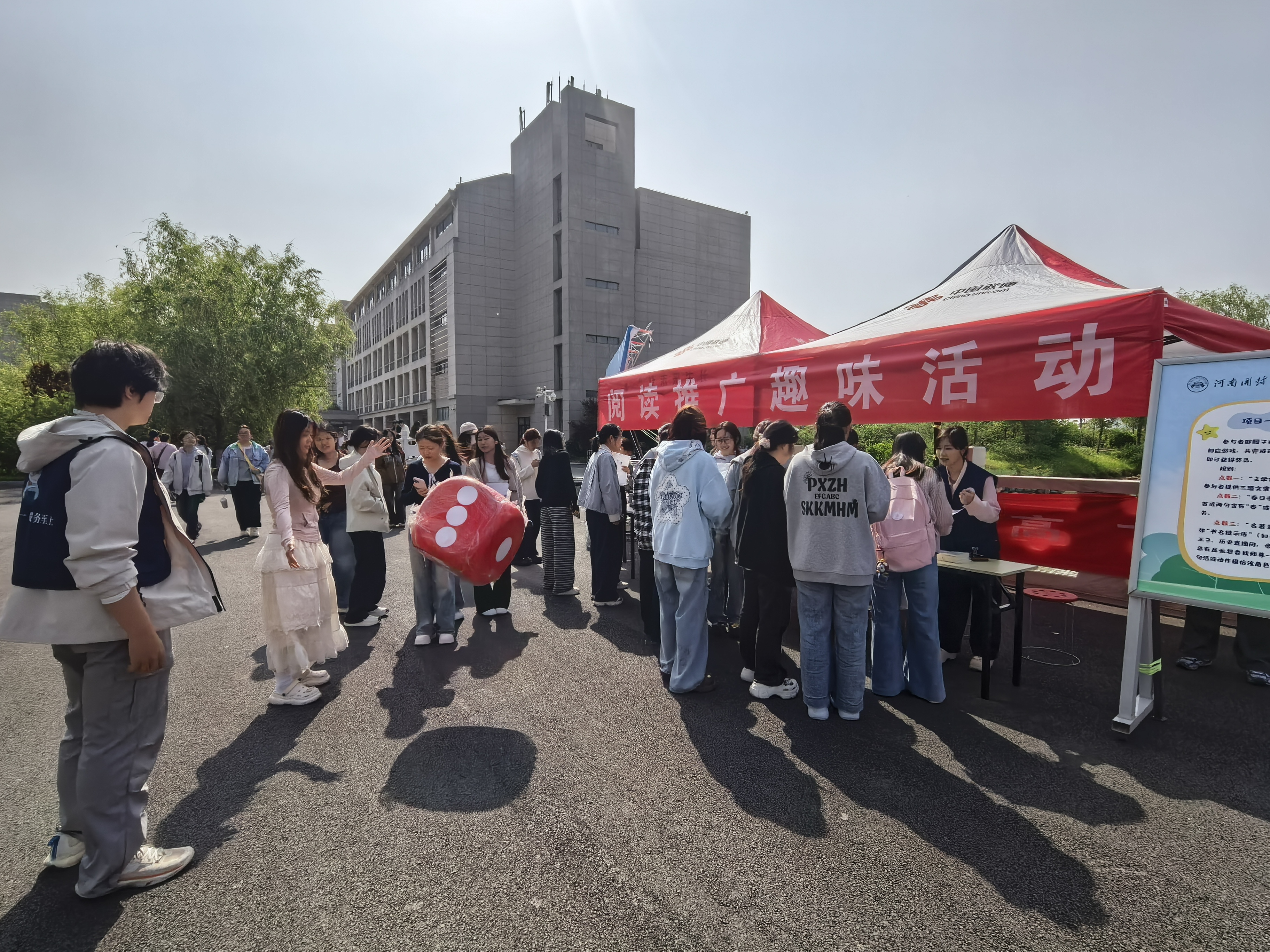 41e6fc54feb74fb6a2a0d9be316813de