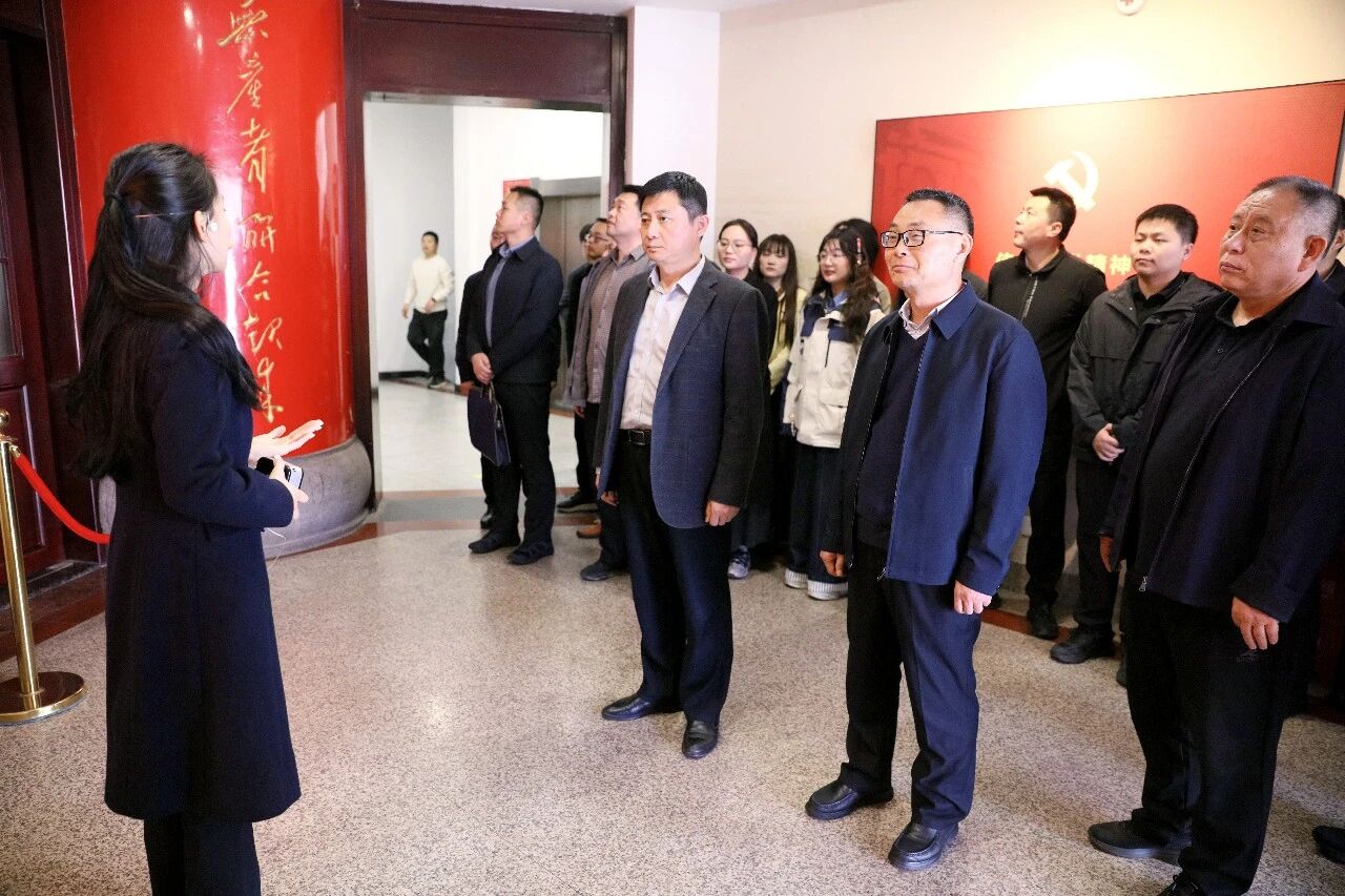 20e41ef1524d5e0f136a66083be65929