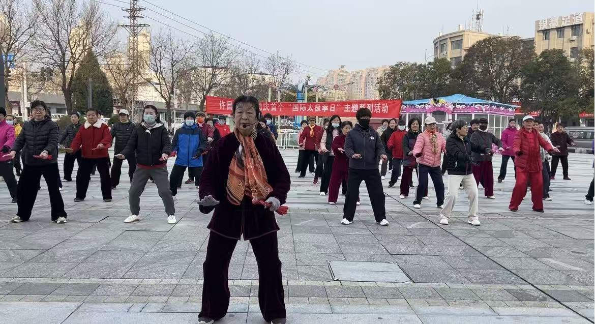 a60ceab21f28ccf8d25c7b50ea127e19