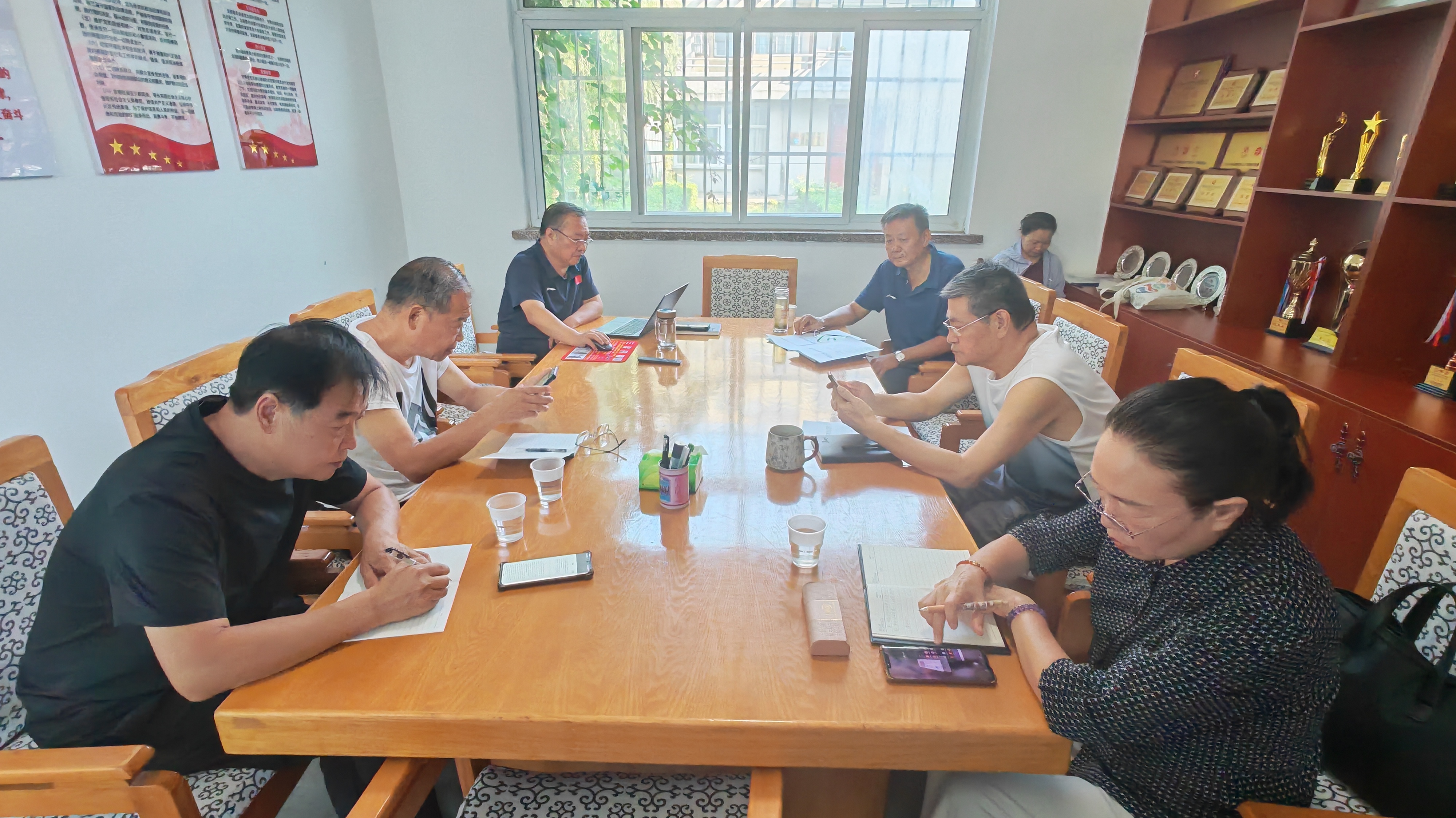 座谈会4